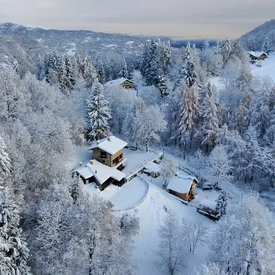 Bondormì-val Pellice - vista dall'alto-quadrato